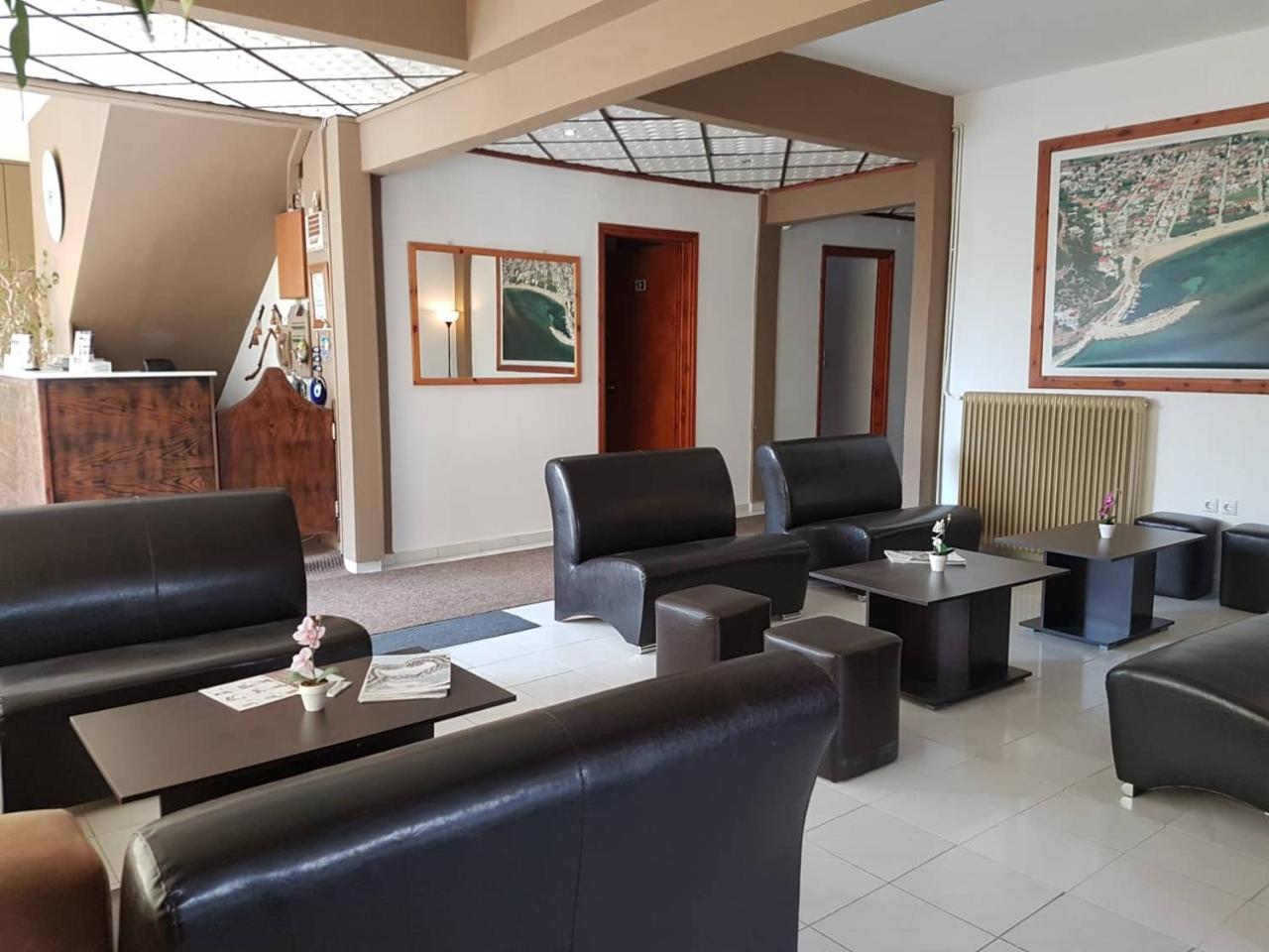 Hotel Paralia Nea Karvali Exterior foto