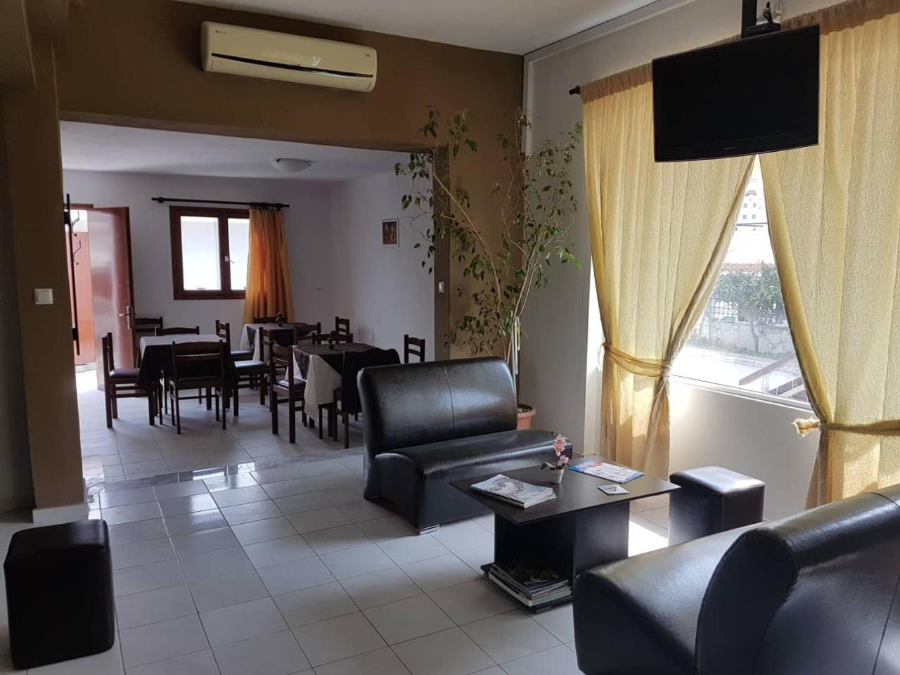 Hotel Paralia Nea Karvali Exterior foto